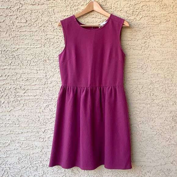 Loft | Sleeveless Dress - Picture 4 of 6